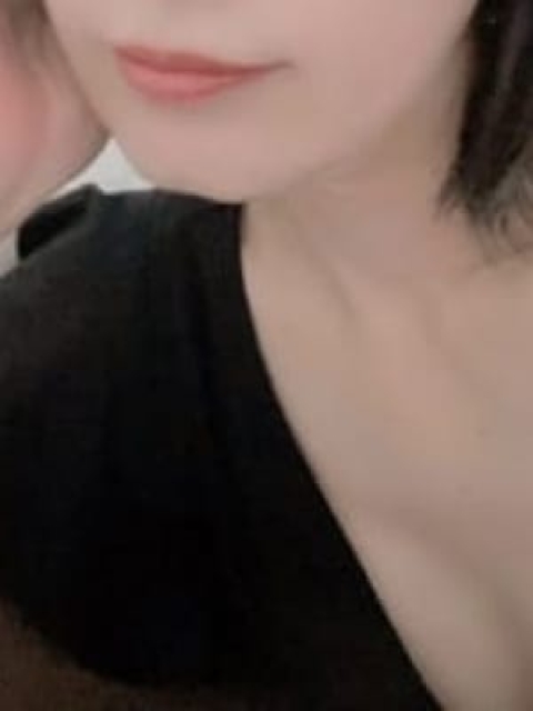 熟女テラス 福岡・博多 成田 紫
