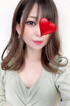 AROMA TATTA (アロマタッタ) 錦糸町 筒井 史帆