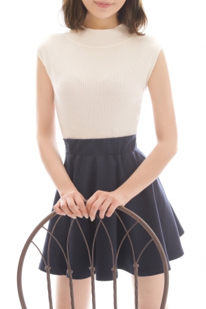 Room (ギンザ・ルーム) 新橋・銀座 佐倉 りこ