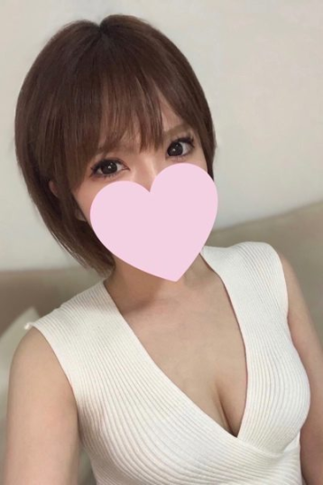 Request (リクエスト) 福岡・博多 えりか